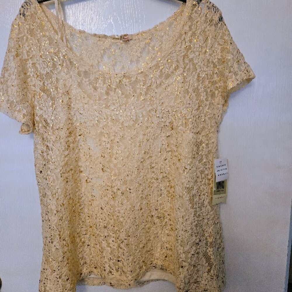 Reba two-piece cream color lacy top with camisole NWT Size XL